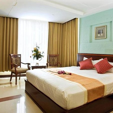 Lien An Sai Gon Hotel Хошимин Стая снимка