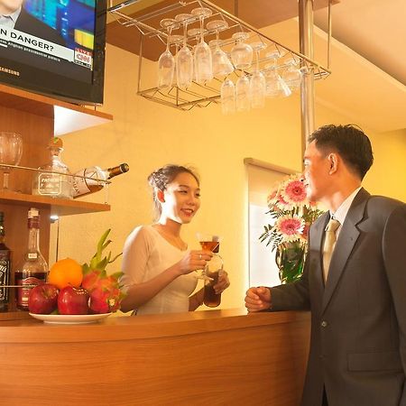 Lien An Sai Gon Hotel Хошимин Екстериор снимка