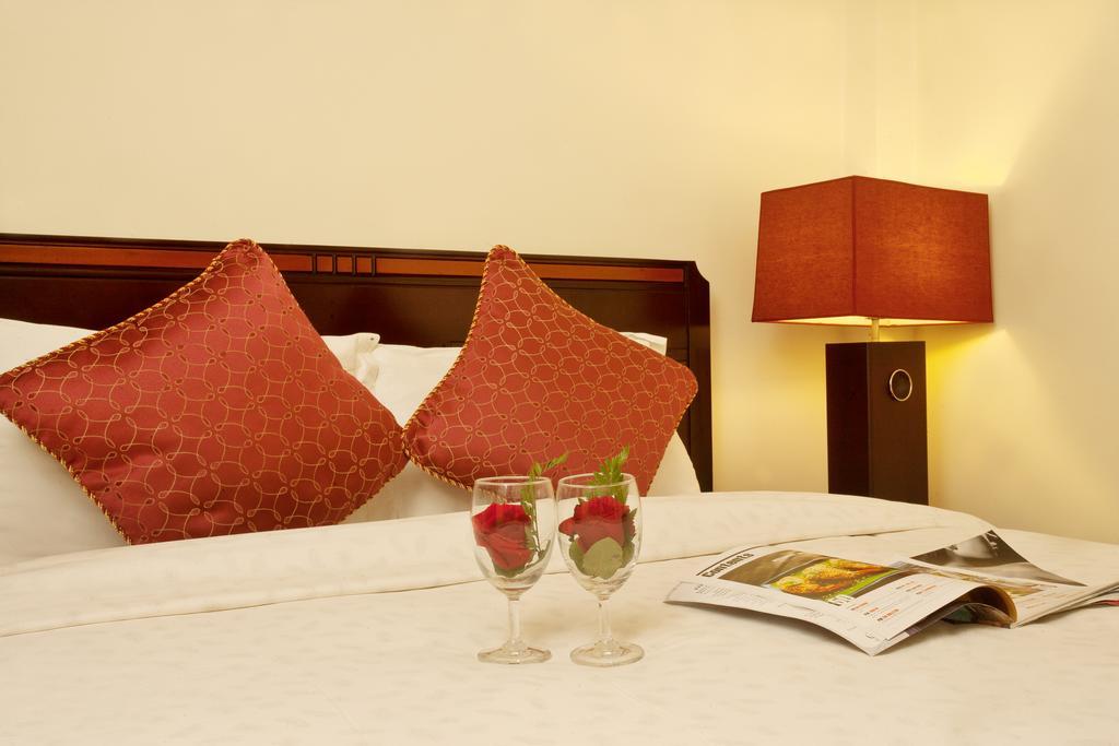 Lien An Sai Gon Hotel Хошимин Екстериор снимка