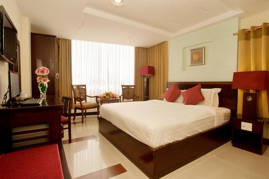 Lien An Sai Gon Hotel Хошимин Екстериор снимка