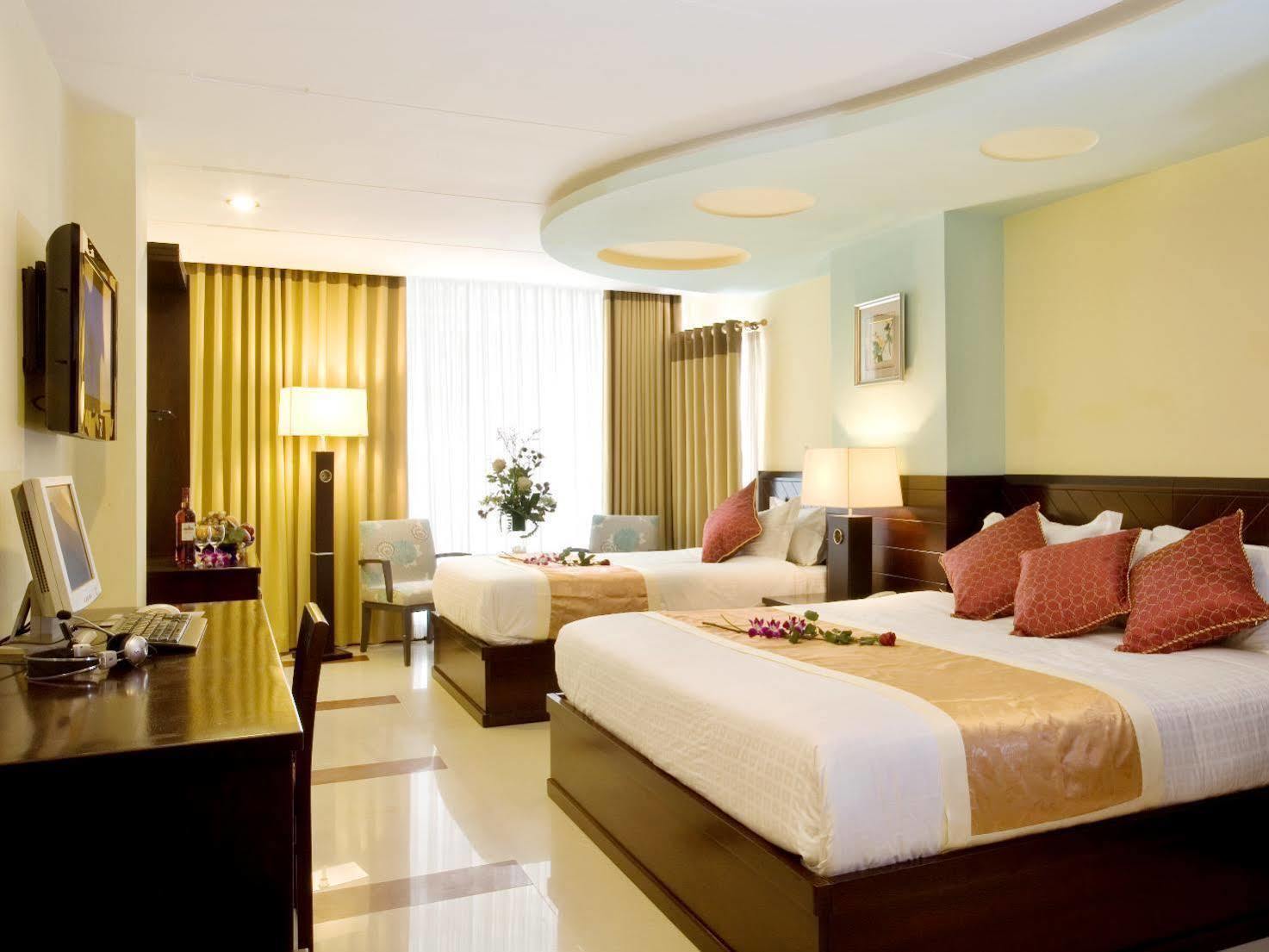 Lien An Sai Gon Hotel Хошимин Екстериор снимка